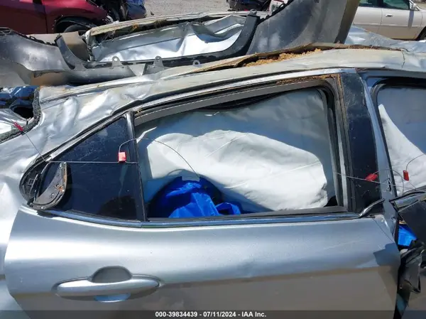 4T1G11AK2MU438594 2021 TOYOTA CAMRY - Image 8