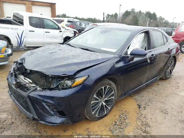4T1G11AK2MU441544 2021 TOYOTA CAMRY - Image 2