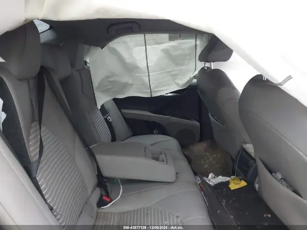 4T1G11AK2MU441544 2021 TOYOTA CAMRY - Image 8