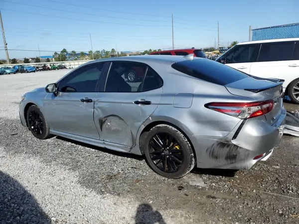 4T1G11AK2MU443133 2021 TOYOTA CAMRY - Image 2