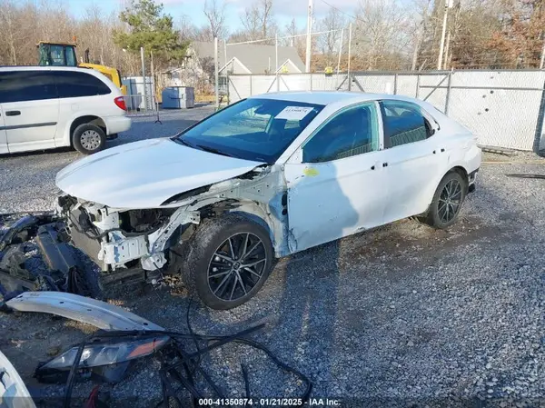 4T1G11AK2MU443889 2021 TOYOTA CAMRY - Image 2