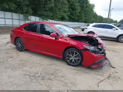 4T1G11AK2MU444721 2021 TOYOTA CAMRY