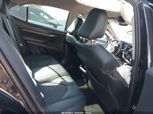 4T1G11AK2MU450440 2021 TOYOTA CAMRY - Image 8