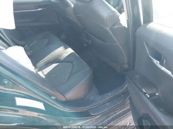 4T1G11AK2MU456433 2021 TOYOTA CAMRY - Image 8