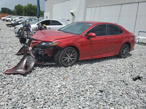 4T1G11AK2MU457209 2021 TOYOTA CAMRY - Image 1