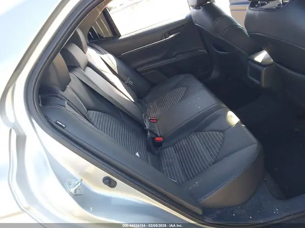 4T1G11AK2MU460997 2021 TOYOTA CAMRY - Image 8
