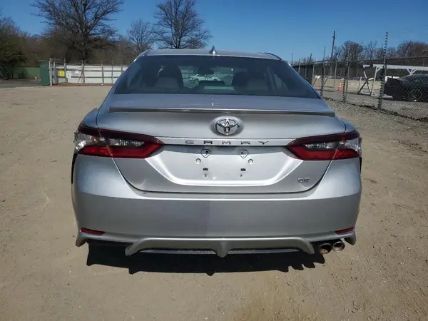 4T1G11AK2MU466590 2021 TOYOTA CAMRY - Image 8