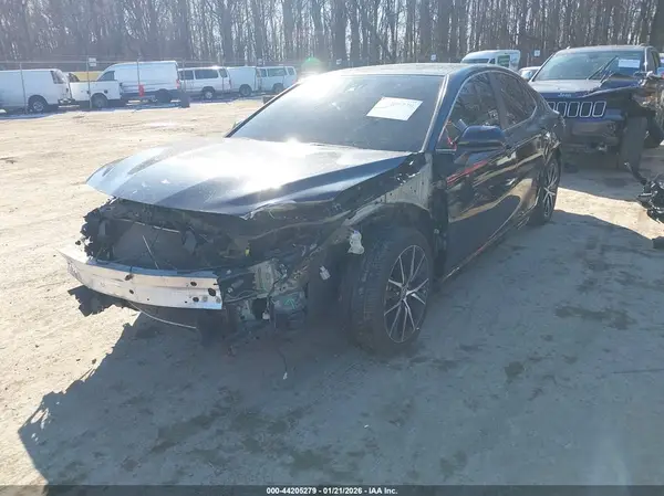 4T1G11AK2MU466847 2021 TOYOTA CAMRY - Image 2