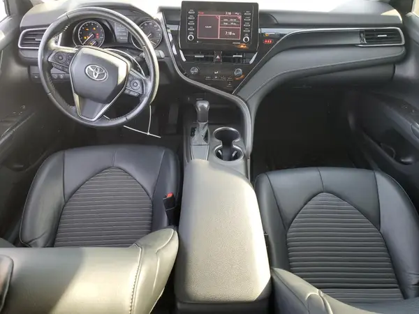 4T1G11AK2MU470039 2021 TOYOTA CAMRY - Image 8