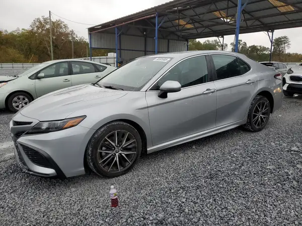 4T1G11AK2MU479971 2021 TOYOTA CAMRY - Image 1