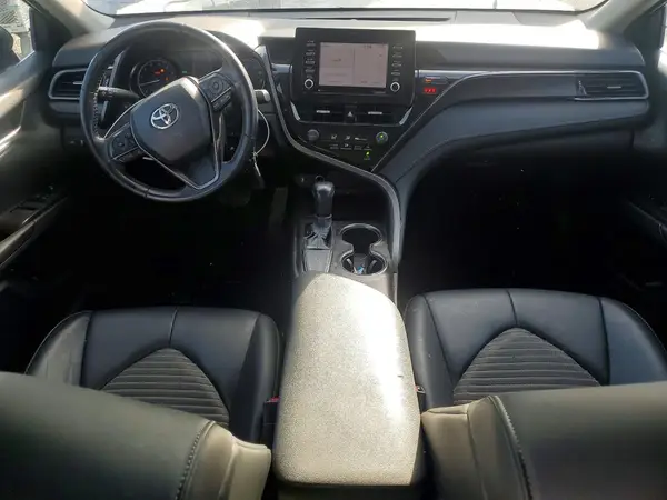 4T1G11AK2MU483633 2021 TOYOTA CAMRY - Image 8