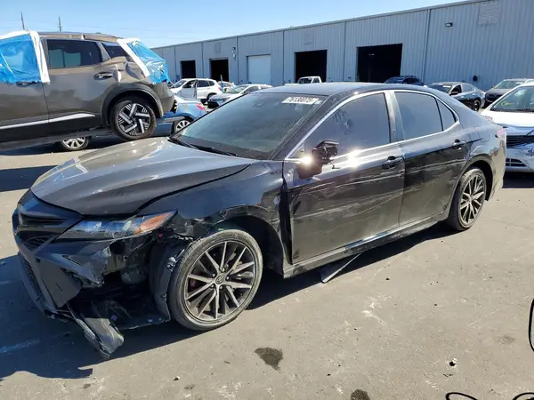 4T1G11AK2MU483714 2021 TOYOTA CAMRY - Image 1