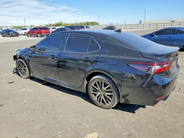 4T1G11AK2MU483714 2021 TOYOTA CAMRY - Image 2