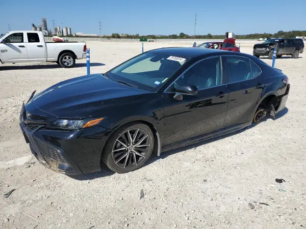 4T1G11AK2MU486144 2021 TOYOTA CAMRY - Image 1