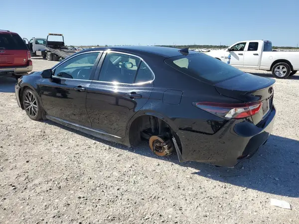 4T1G11AK2MU486144 2021 TOYOTA CAMRY - Image 2