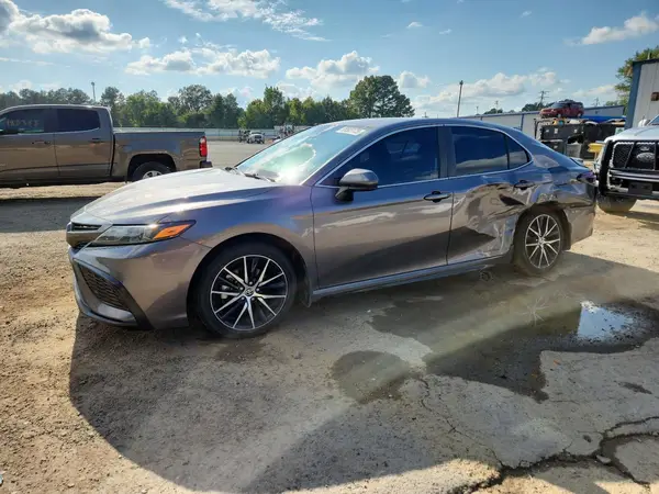 4T1G11AK2MU488475 2021 TOYOTA CAMRY - Image 1