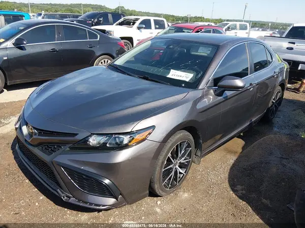 4T1G11AK2MU490758 2021 TOYOTA CAMRY - Image 2