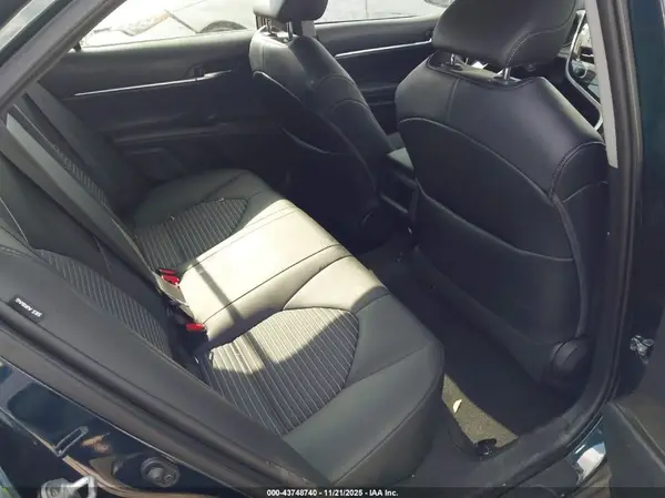 4T1G11AK2MU492476 2021 TOYOTA CAMRY - Image 8