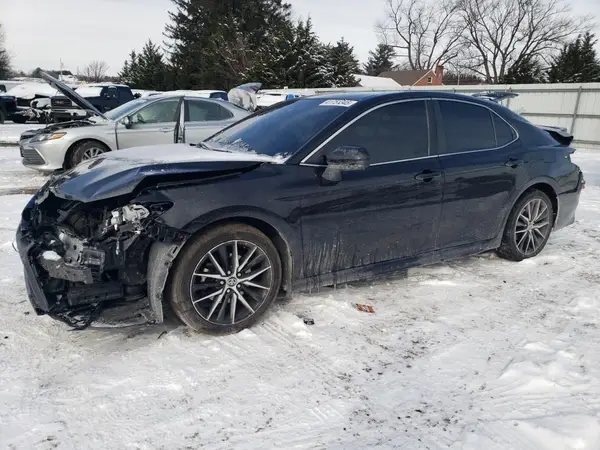 4T1G11AK2MU512810 2021 TOYOTA CAMRY - Image 1