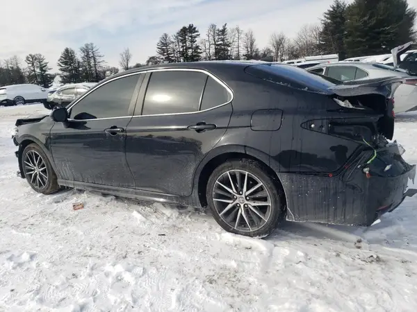 4T1G11AK2MU512810 2021 TOYOTA CAMRY - Image 2