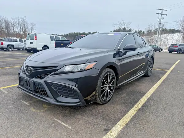 4T1G11AK2MU513133 2021 TOYOTA CAMRY - Image 2
