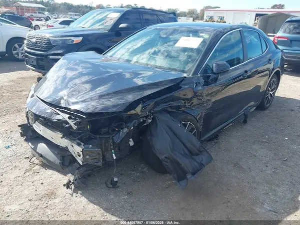 4T1G11AK2MU513603 2021 TOYOTA CAMRY - Image 2