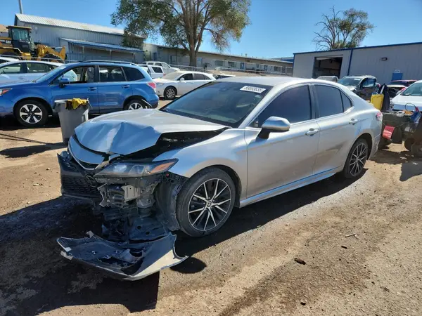 4T1G11AK2MU516064 2021 TOYOTA CAMRY - Image 1