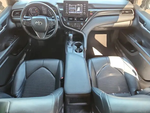 4T1G11AK2MU516064 2021 TOYOTA CAMRY - Image 8