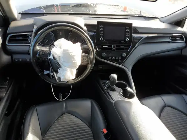 4T1G11AK2MU516842 2021 TOYOTA CAMRY - Image 8