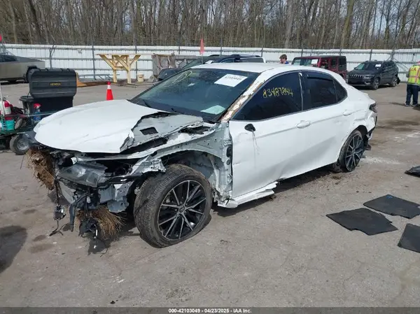 4T1G11AK2MU520616 2021 TOYOTA CAMRY - Image 2