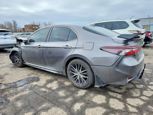 4T1G11AK2MU522835 2021 TOYOTA CAMRY - Image 2