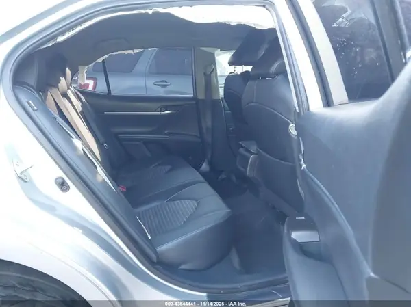 4T1G11AK2MU524990 2021 TOYOTA CAMRY - Image 8