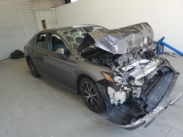 4T1G11AK2MU525637 2021 TOYOTA CAMRY - Image 8