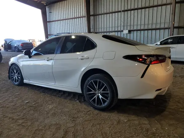 4T1G11AK2MU528487 2021 TOYOTA CAMRY - Image 2