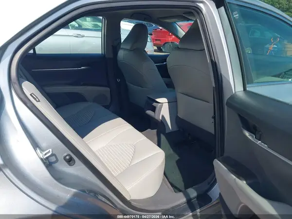 4T1G11AK2MU530112 2021 TOYOTA CAMRY - Image 8