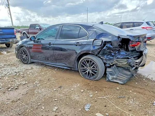 4T1G11AK2MU531566 2021 TOYOTA CAMRY - Image 2