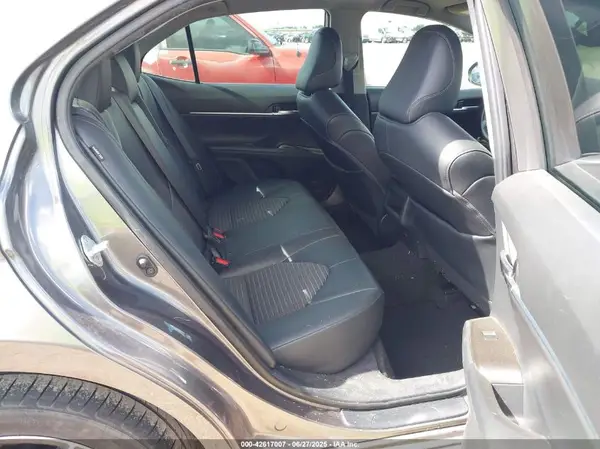 4T1G11AK2MU533382 2021 TOYOTA CAMRY - Image 8