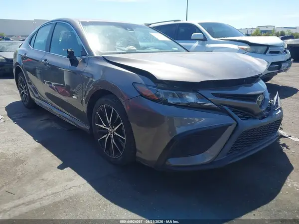 4T1G11AK2MU539344 2021 TOYOTA CAMRY - Image 1