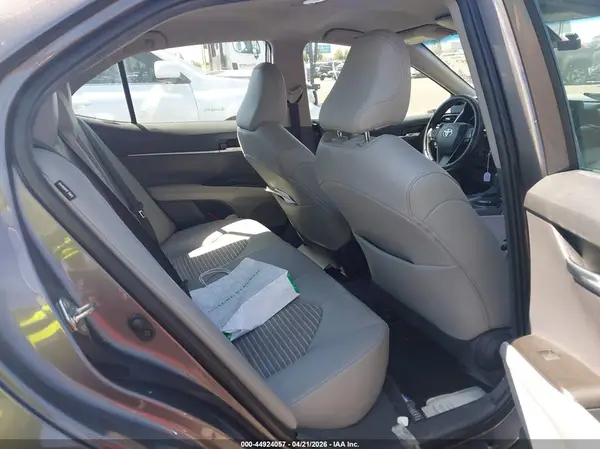 4T1G11AK2MU539344 2021 TOYOTA CAMRY - Image 8