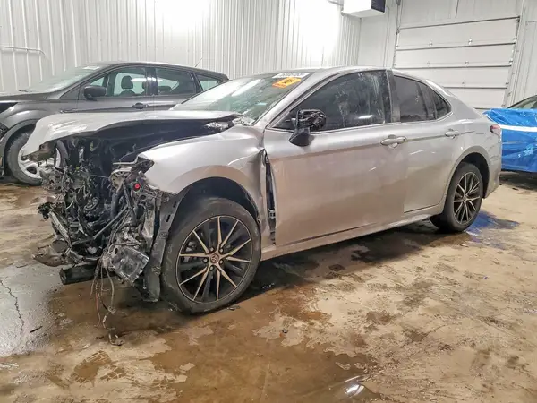 4T1G11AK2MU539439 2021 TOYOTA CAMRY - Image 1