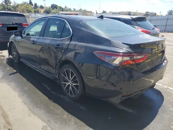 4T1G11AK2MU543152 2021 TOYOTA CAMRY - Image 2