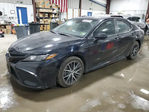 4T1G11AK2MU550330 2021 TOYOTA CAMRY - Image 1