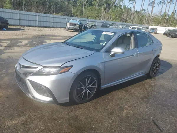 4T1G11AK2MU552935 2021 TOYOTA CAMRY - Image 1
