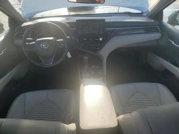 4T1G11AK2MU552935 2021 TOYOTA CAMRY - Image 8