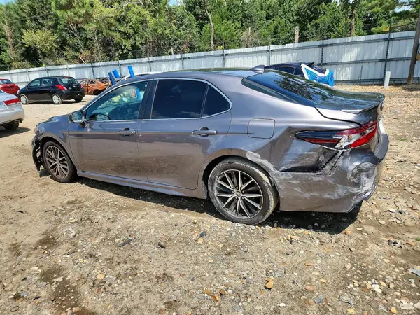 4T1G11AK2MU554006 2021 TOYOTA CAMRY - Image 2