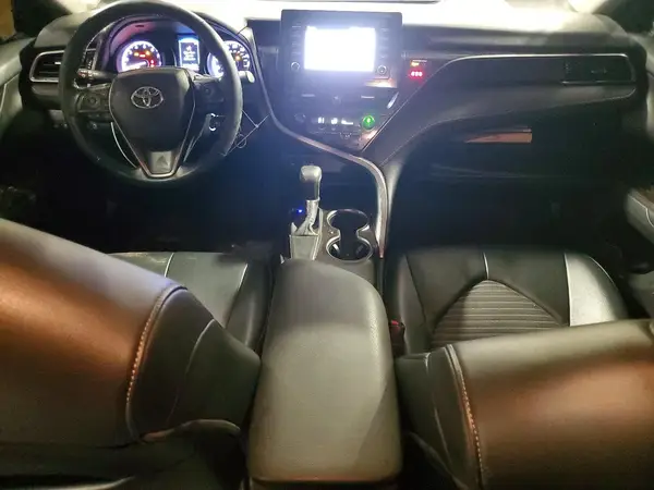 4T1G11AK2MU561005 2021 TOYOTA CAMRY - Image 8