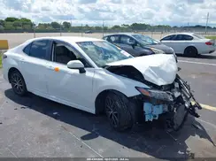 4T1G11AK2MU572053 2021 TOYOTA CAMRY