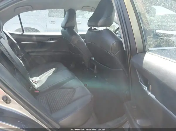 4T1G11AK2MU572120 2021 TOYOTA CAMRY - Image 8