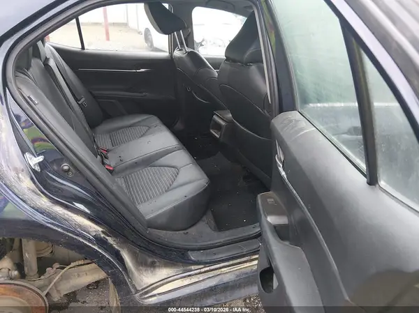 4T1G11AK2MU574837 2021 TOYOTA CAMRY - Image 8