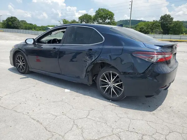 4T1G11AK2MU580427 2021 TOYOTA CAMRY - Image 2
